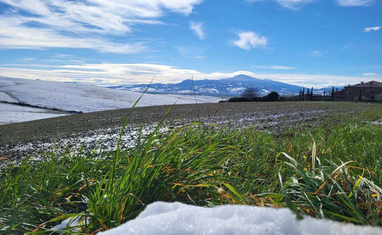 Отель Dimora In Francigena Сан-Куйрико-д'Орча Экстерьер фото