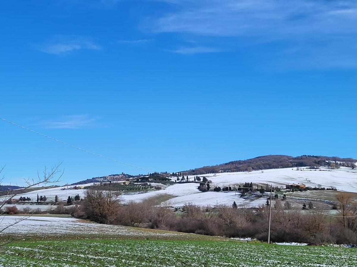 Отель Dimora In Francigena Сан-Куйрико-д'Орча Экстерьер фото