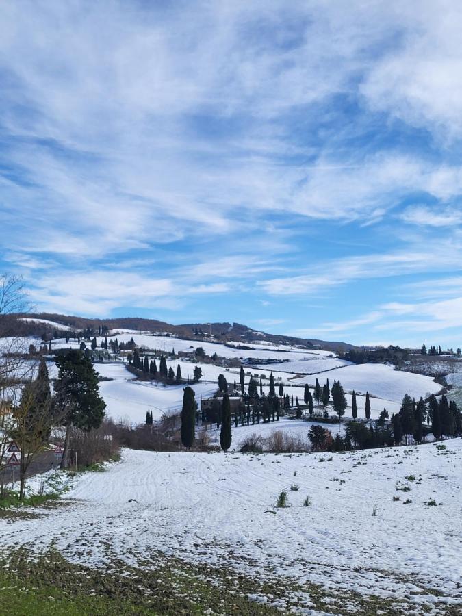 Отель Dimora In Francigena Сан-Куйрико-д'Орча Экстерьер фото