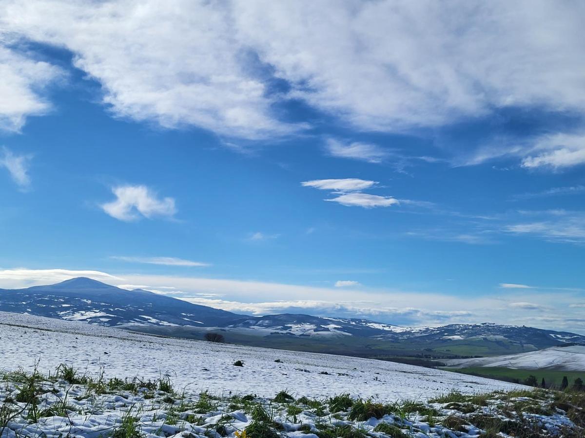Отель Dimora In Francigena Сан-Куйрико-д'Орча Экстерьер фото